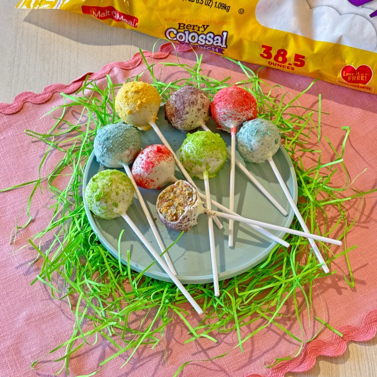 Malt-O-Meal Berry Colossal Crunch Cake Pops